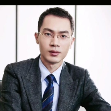 鸿星尔克董事长吴荣照