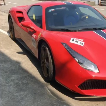法拉利488spider
