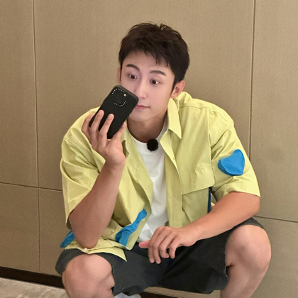 小瑜小鱼🐳 群聊头像