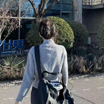 小贺梨型穿搭的粉丝群 群聊头像