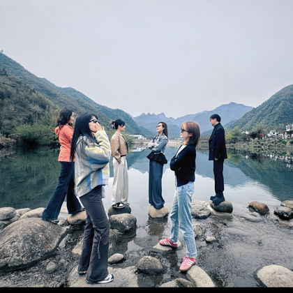 摸鱼青年户外（原卷饼） 群聊头像