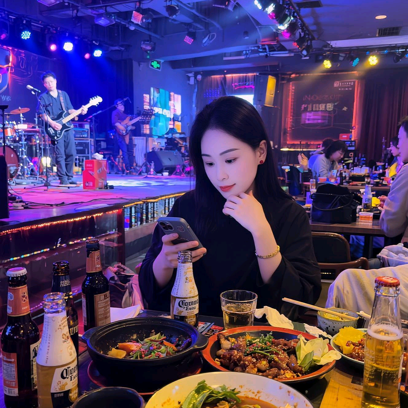 闽南洪玉唱歌娱乐群 群聊头像