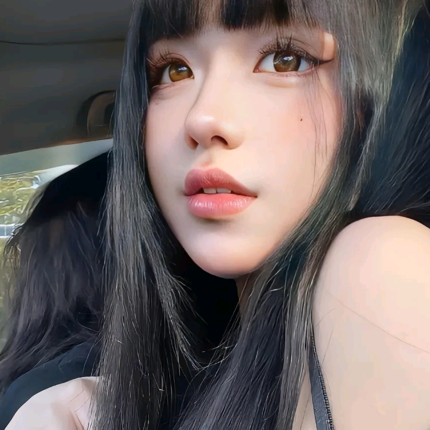 雅雅分享穿搭➕🔗 群聊头像