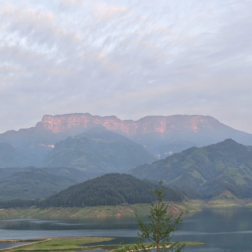 旅游-徒步爬山（户外版） 群聊头像