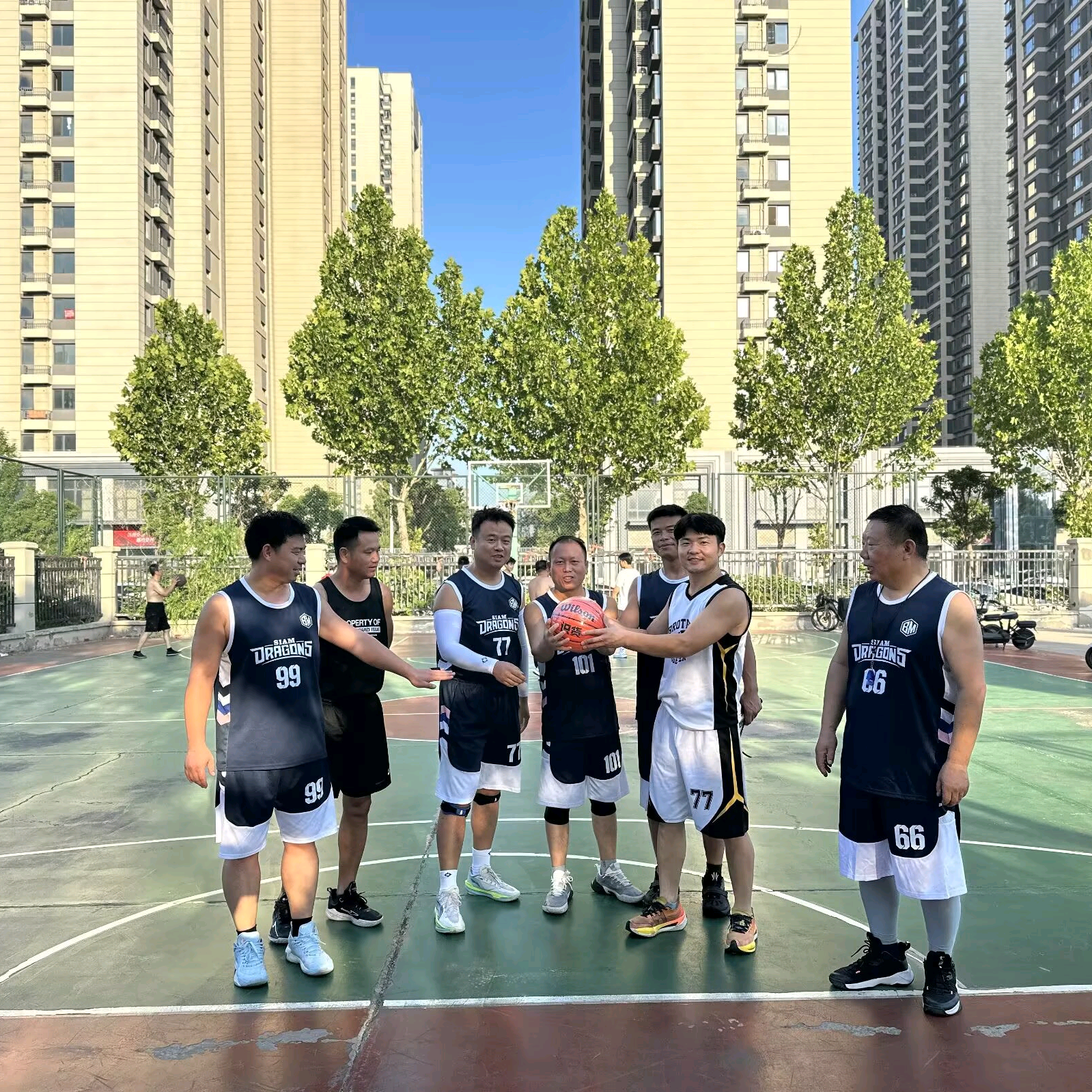 商丘紫荆体育🏀公园 群聊头像