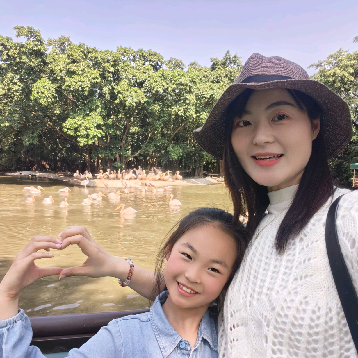 艳子的户外遛娃团 群聊头像
