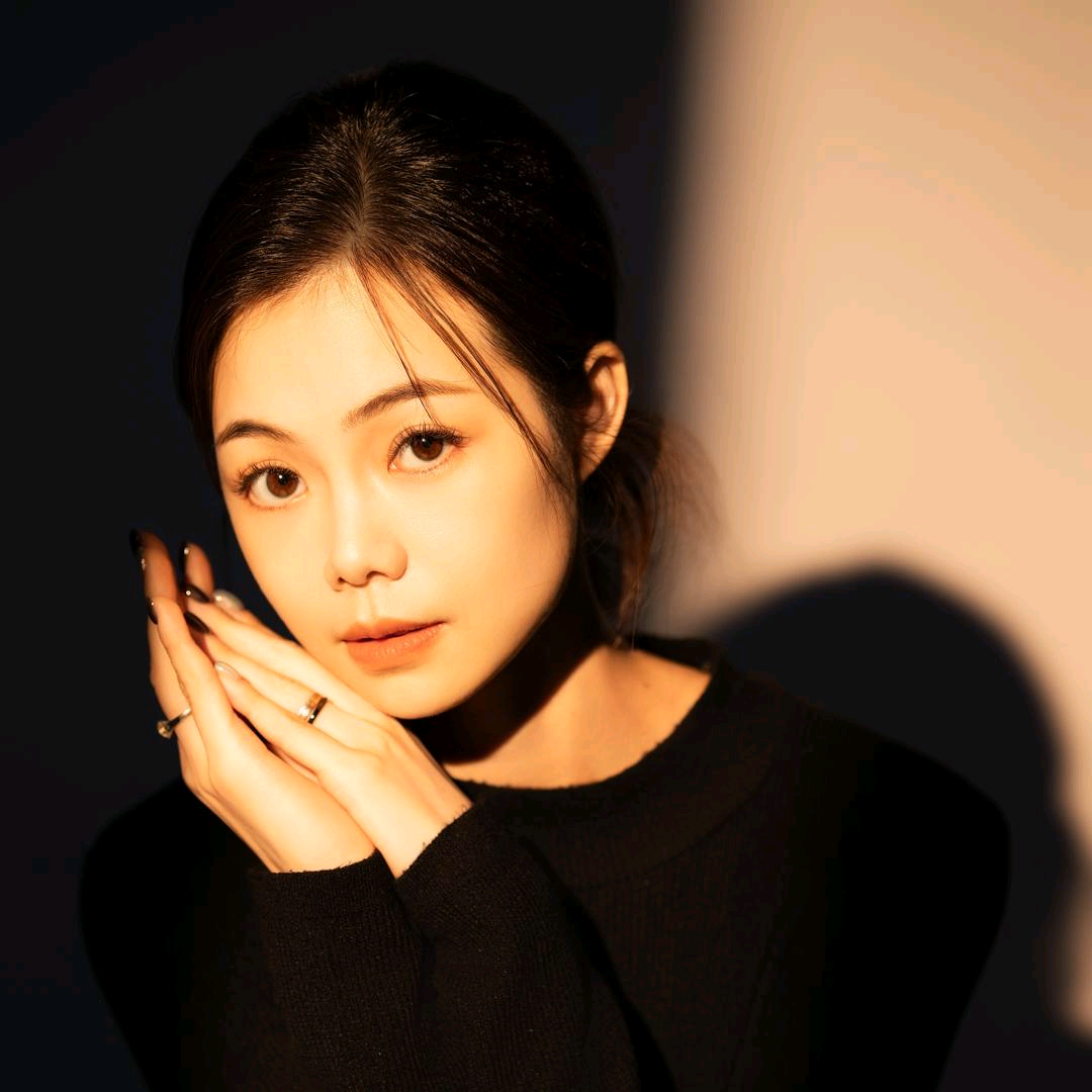 🟠舞蹈2班-【彤小彤】 群聊头像