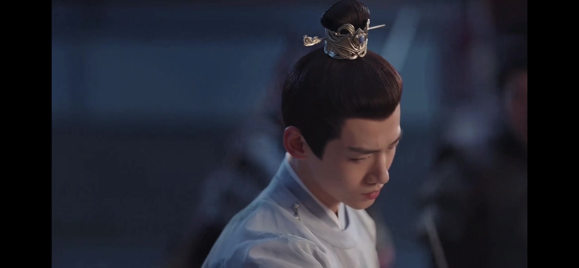 在休恋逝水长文里走不出来了